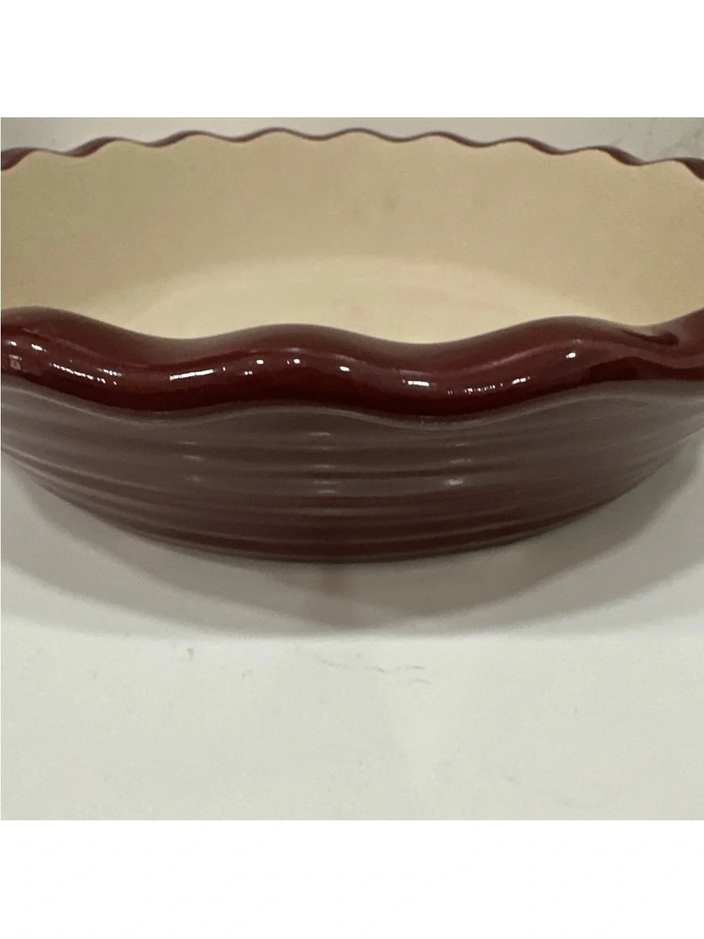 The Pampered Chef Family Heritage Deep Dish Pie Plate CRANBERRY Scalloped Edge